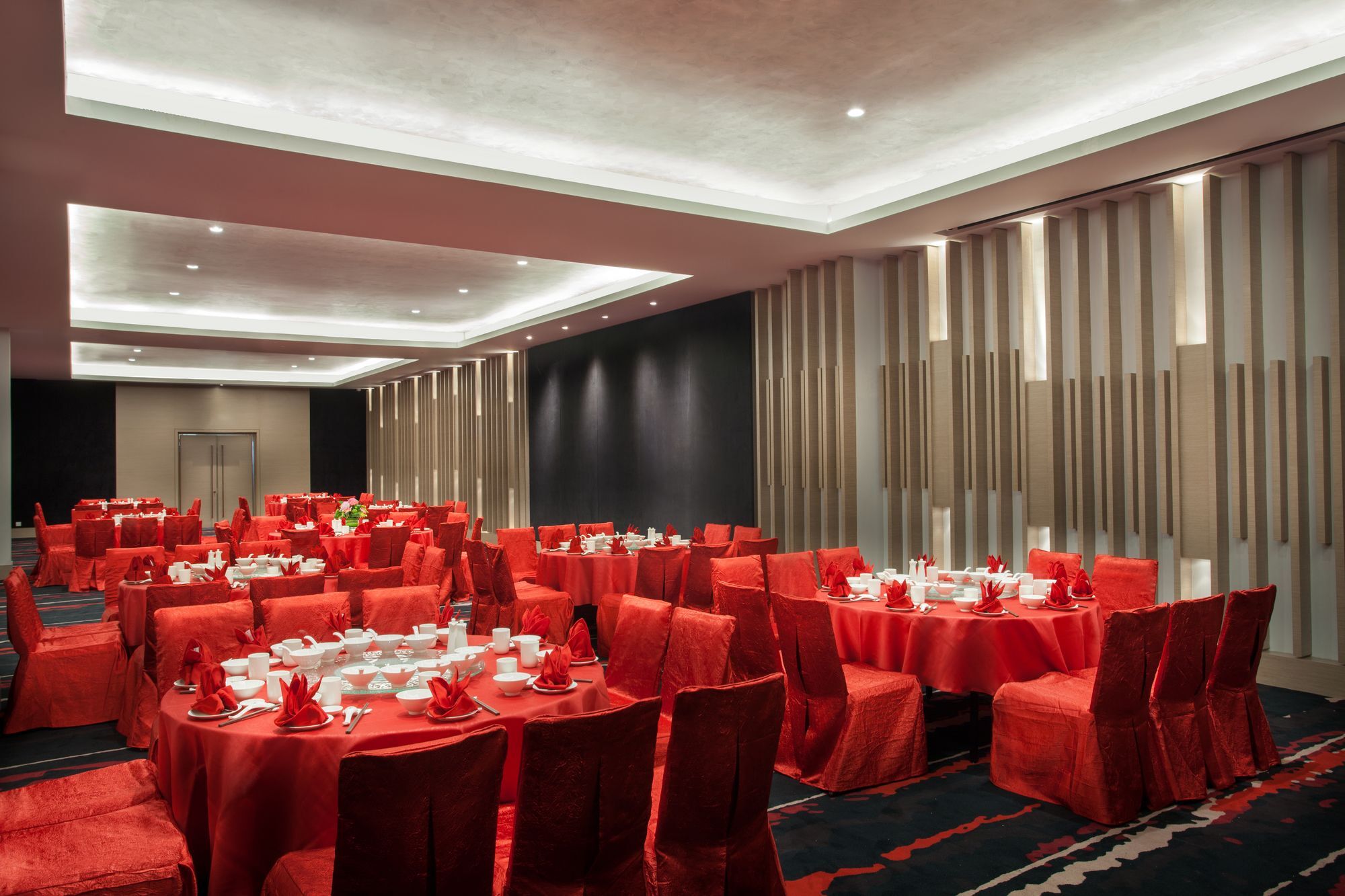 Pullman Miri Waterfront Hotell Eksteriør bilde The ballroom